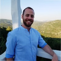 Yoav Raz