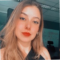 Caroline Dias