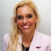 Caroline Simon
