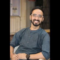 Dr Navaneet Kv