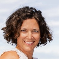 Julia Beyrand ⭐️ Engagez Vos Équipes