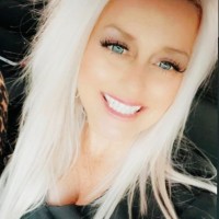 Laura Selucky