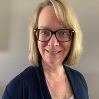 Jennifer Esser