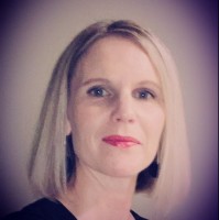 Angela Oosterom