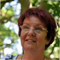 Monique Van Der Sluis
