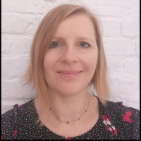 Dr Sarah Mayhead