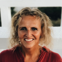 Anne De Jong