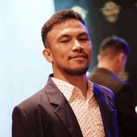 Jonathan Almosara