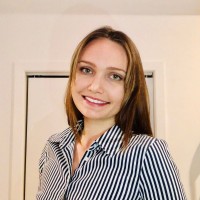 Nicole Hurst, Mba