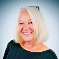Lisette De Neef Hovius