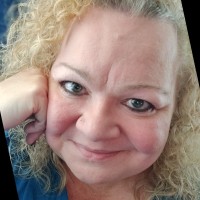 Stephanie Schnell