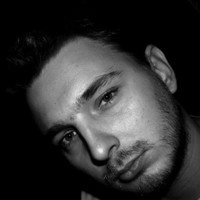 <Roberto Crose