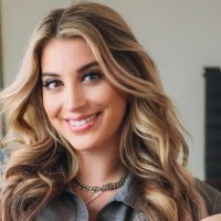 Natalia Oakley