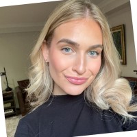 Ellie White