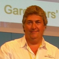 Dr Ian Bedford