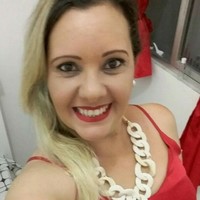 Flávia Soares