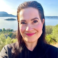 Elina Viitasaari-Hulkko