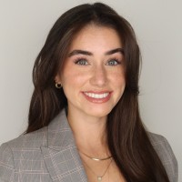 Ella Schoenig