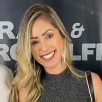 Júlia Raquel
