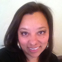 Edith Flores