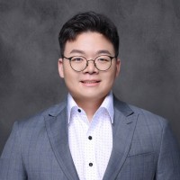 Tzuliang Huang