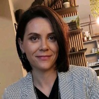 Sandra Peternek