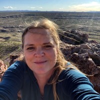 Teresa Dahl-Bredine