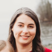 Katrina Alexander, Pe
