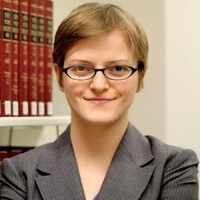Dara R. Larson, Esq.