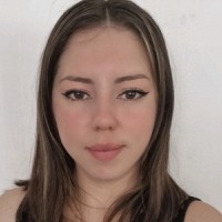Erika Albanéz