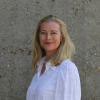 Annemiek Van Overveld