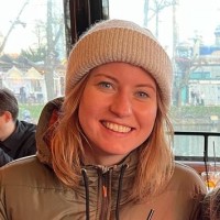 Faye Shelbourne (D'Arcy)