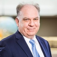 Lars Hinrichsen