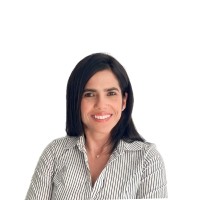 Carmen Rodriguez, Au, Ains, Cris