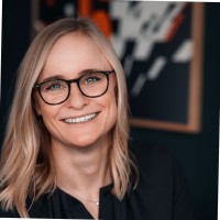 Dr. Sarah Gröbli