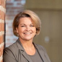 Roswitha Offenga