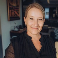 Suzette Els