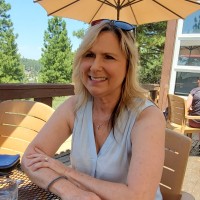 Carrie DeSoto, Broker