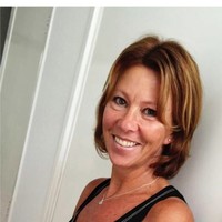 Annet Van Zwamburg