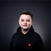 Harry Knight - SBS winner picked by Theo Paphitis