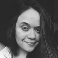 Larissa Comicholli 🏳️🌈