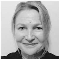 Suzanne Mealing
