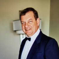 Robert Nichols