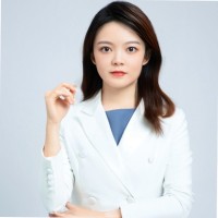 Chloe Xiang