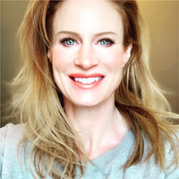 Tara Elliott