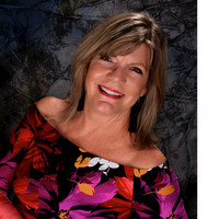 Libby Giostra