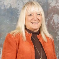 Deborah Follett