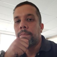 Luis E Hernandez B