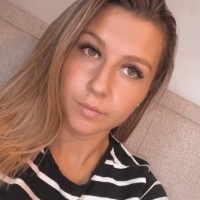 Claudia Frost