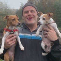 Simon English